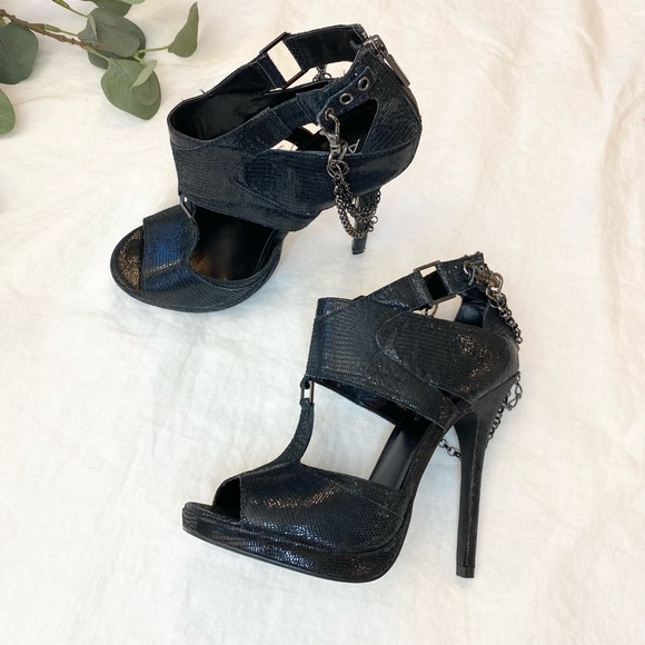 ALDO Black Chained Pumps - Picture 3 of 16